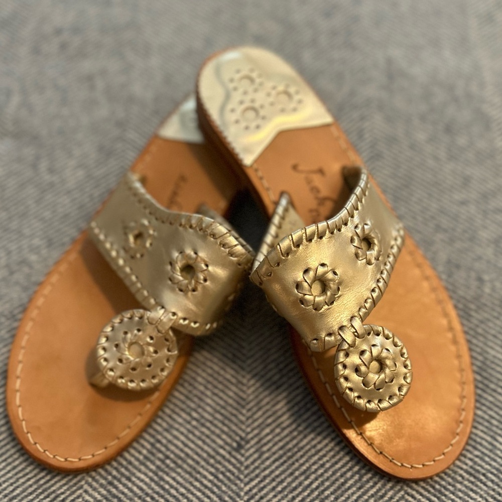JACK ROGERS Signature Sandals EUC! Gold Matte color SZ 7M MOVING SALE! $25 OBO